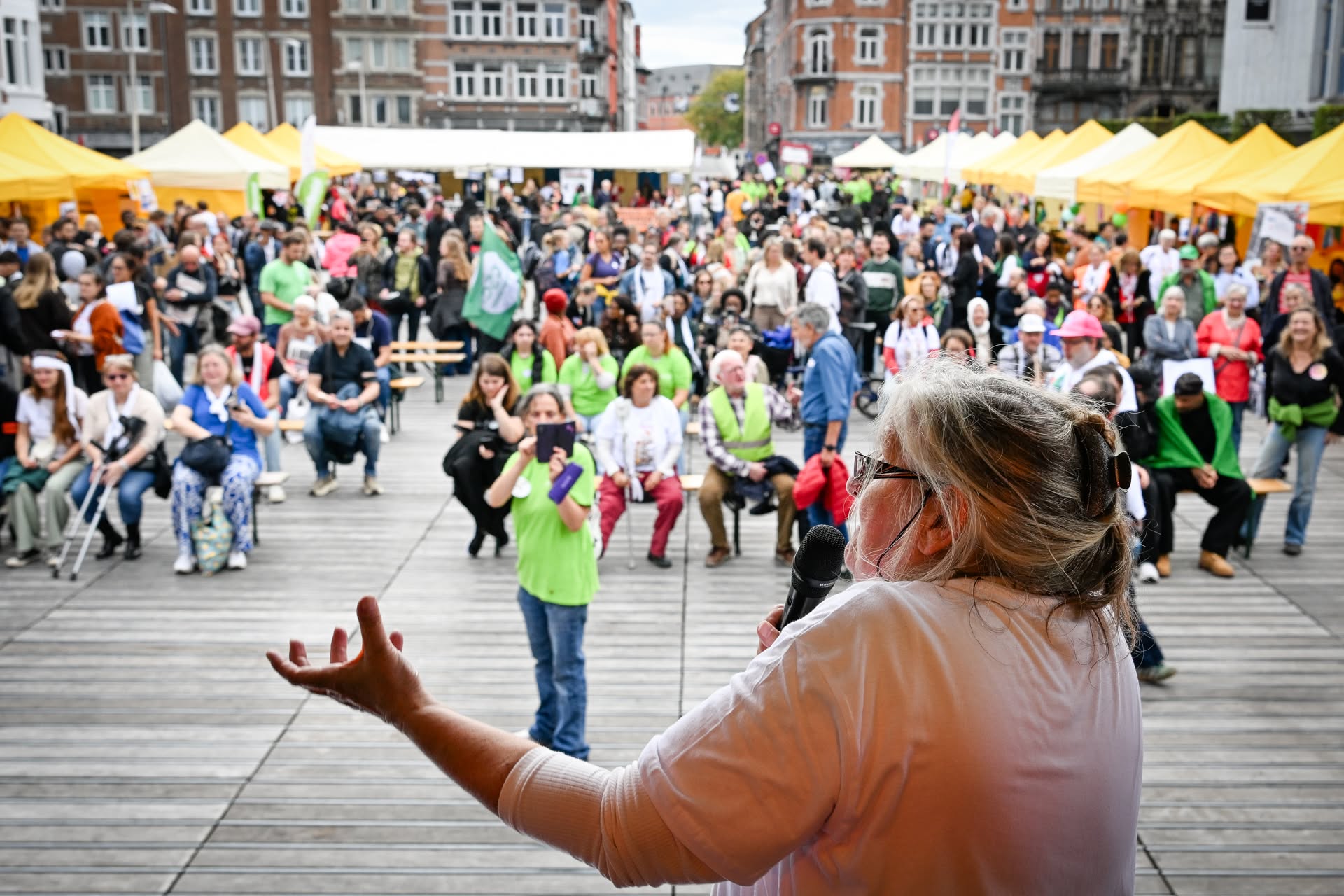 Namur - Journée mondiale de la lutte contre la Pauvreté - Réseau Wallon de la Lutte contre la pauvreté.