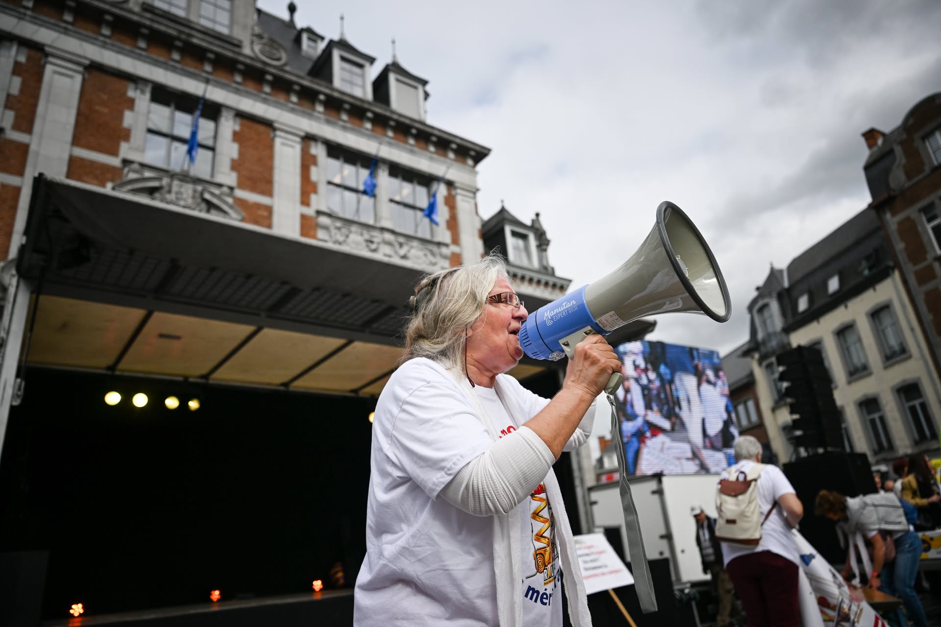 Namur - Journée mondiale de la lutte contre la Pauvreté - Réseau Wallon de la Lutte contre la pauvreté.