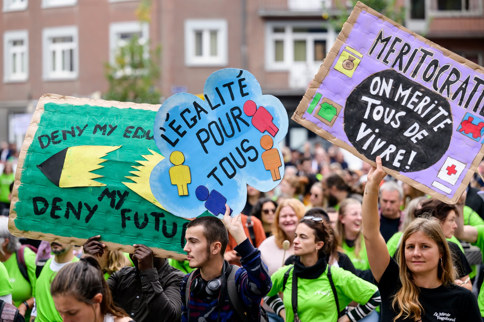 Namur - Journée mondiale de la lutte contre la Pauvreté - Réseau Wallon de la Lutte contre la pauvreté.