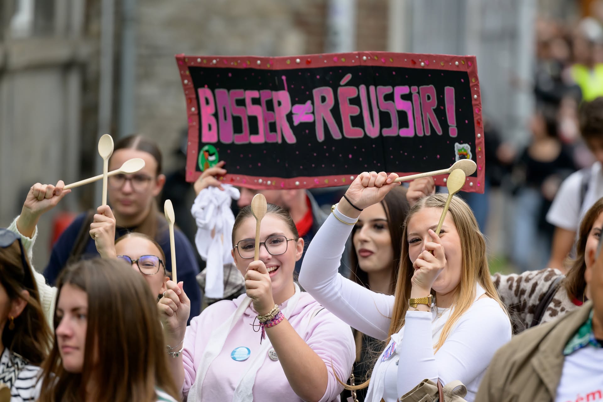 Namur - Journée mondiale de la lutte contre la Pauvreté - Réseau Wallon de la Lutte contre la pauvreté.